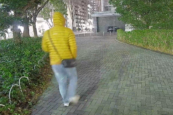 夜間カラー撮影できるAI防犯カメラ